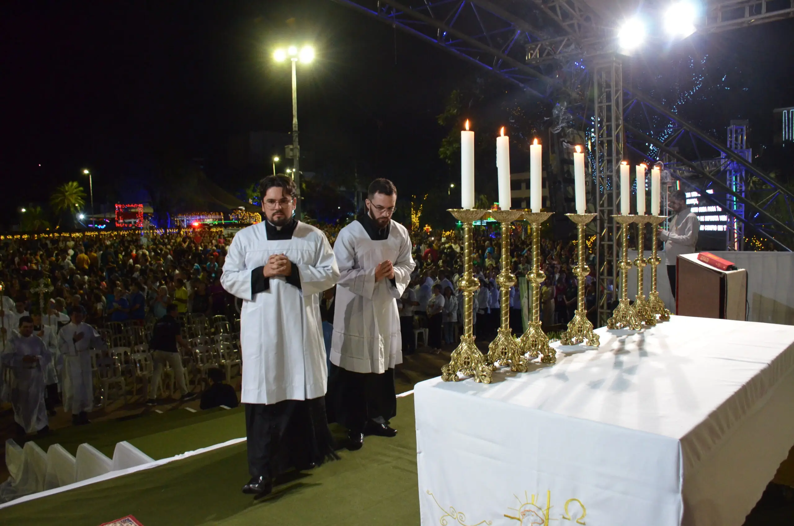 Abertura do Ano Jubilar reúne multidão de fiéis em Dourados